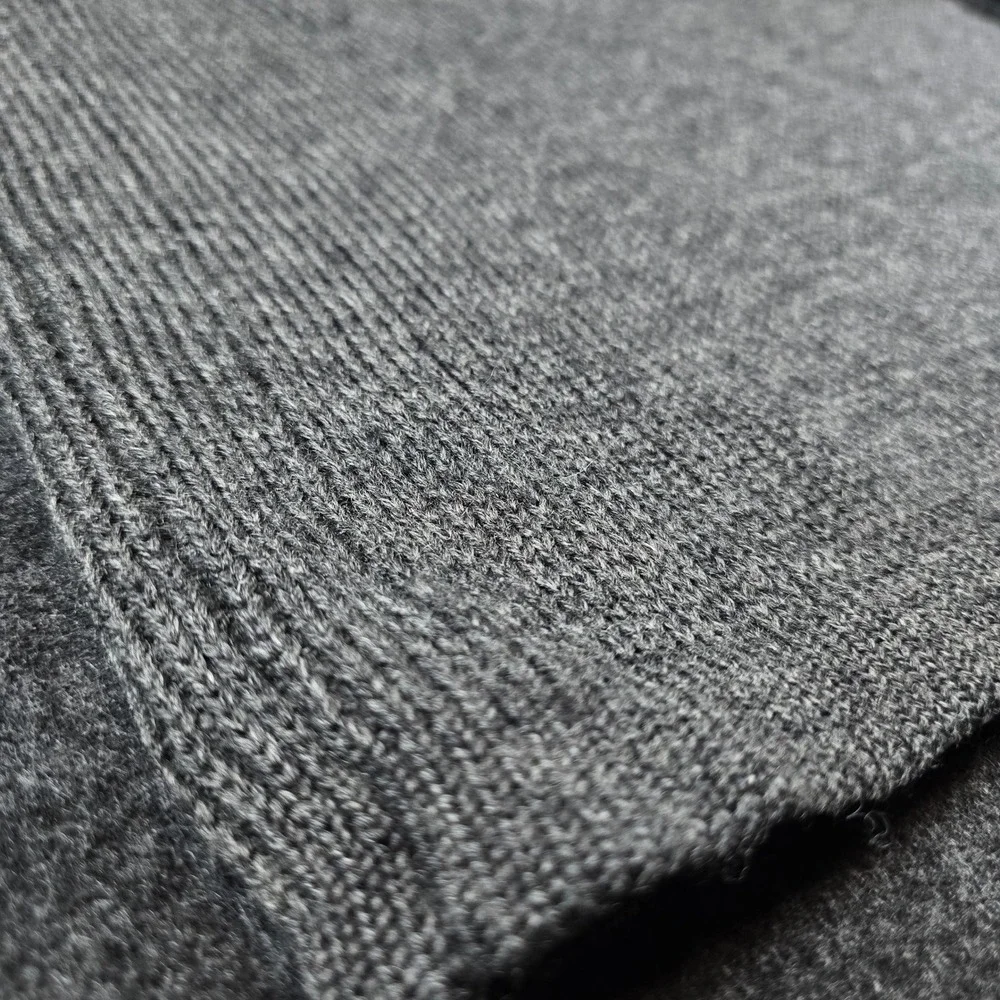 Vintage 90s J.Crew Men's Gray Wool Crewneck Sweater Made in Hong Kong Size L